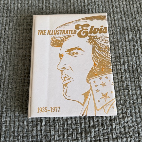 The Illustrated Elvis Book / Collectors / Elvis / Music / History - Picture 1 of 3